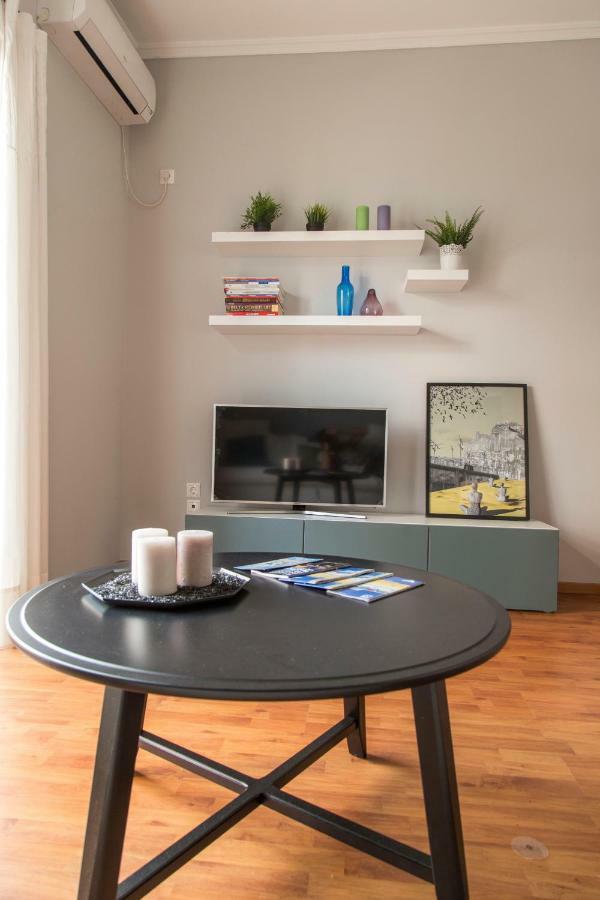 Apartmán Gazi Discrit Next To Subway Atény Exteriér fotografie